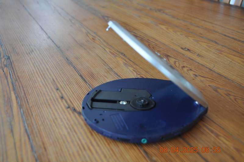 Sanyo CD Mp3 Walkman CD Player (working)