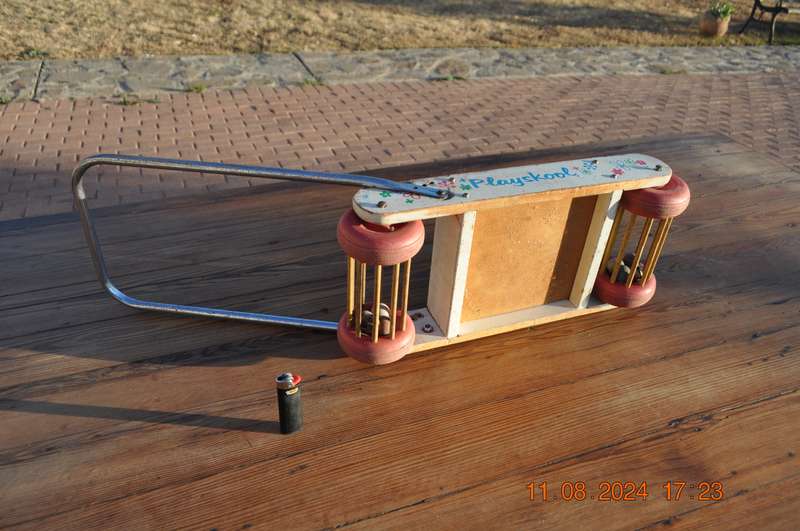 Vintage Playskool Kiddies Push Along Trolley