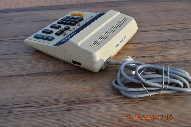 Vintage Canon Canola Calculator