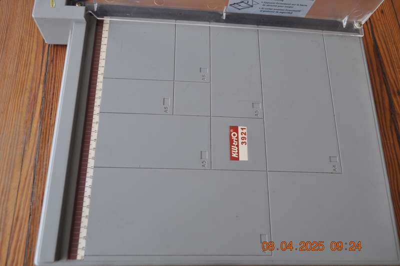 Paper Cutter Guillotine 10 Sheet