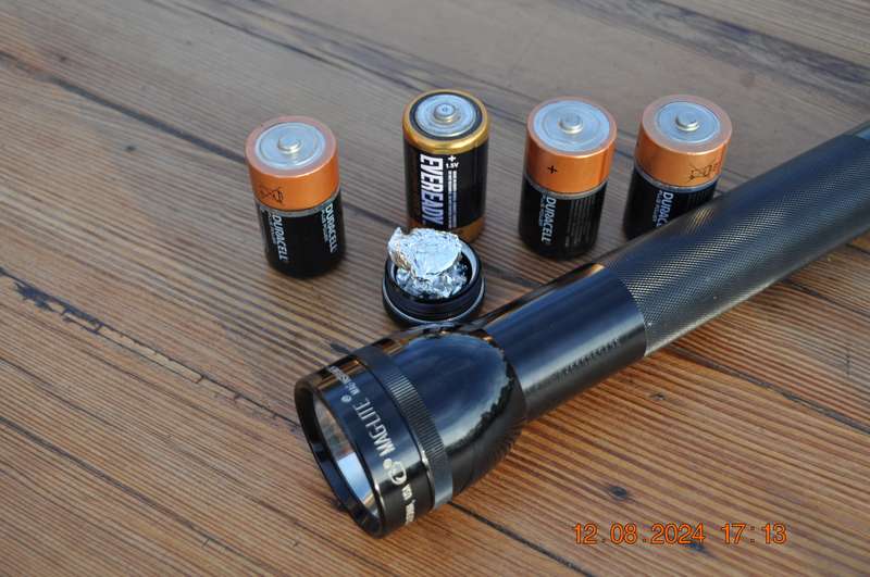 Maglite 4 Cell Flashlight (please read)