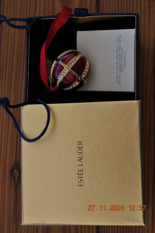 Estee Lauder 2007 Jingle Bell Solid Perfume (empty)