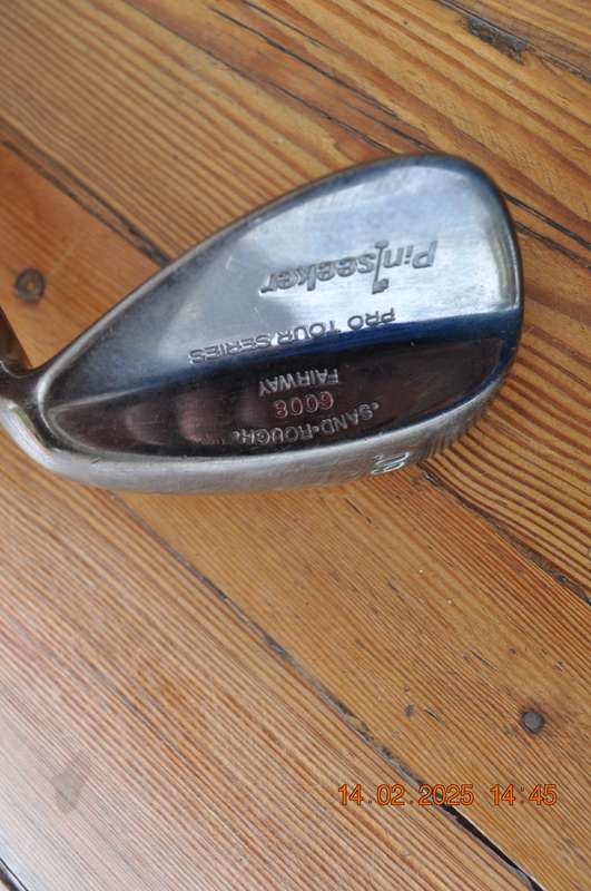 Pinseeker Sand Rough 60d RH Golf Club