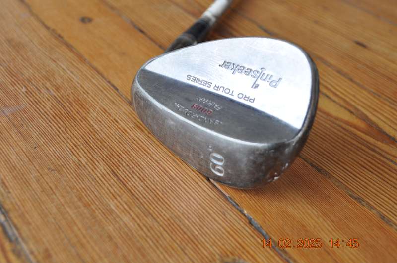 Pinseeker Sand Rough 60d RH Golf Club