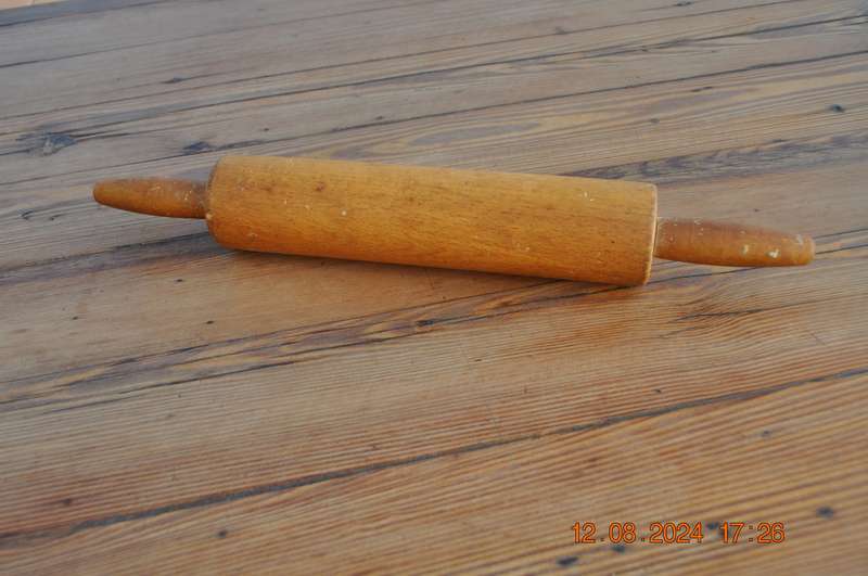 Vintage Bakers Rolling Pin