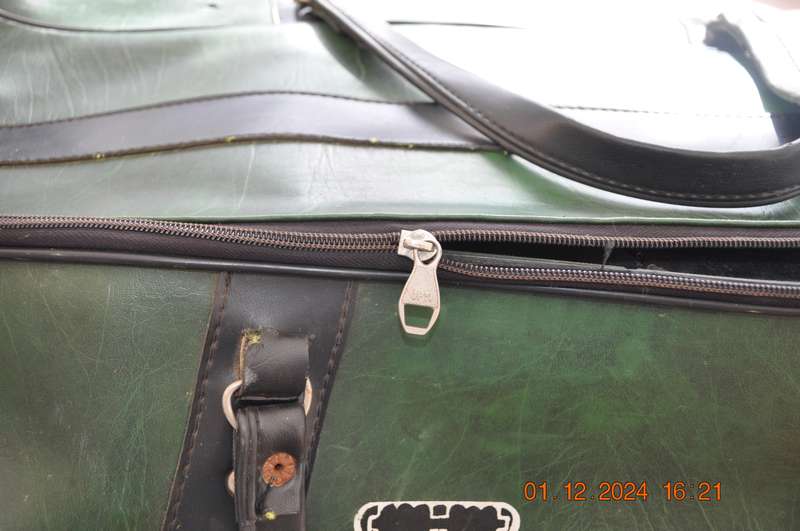 Vintage Duncan Fearnley Vinyl Cricket Carry Bag
