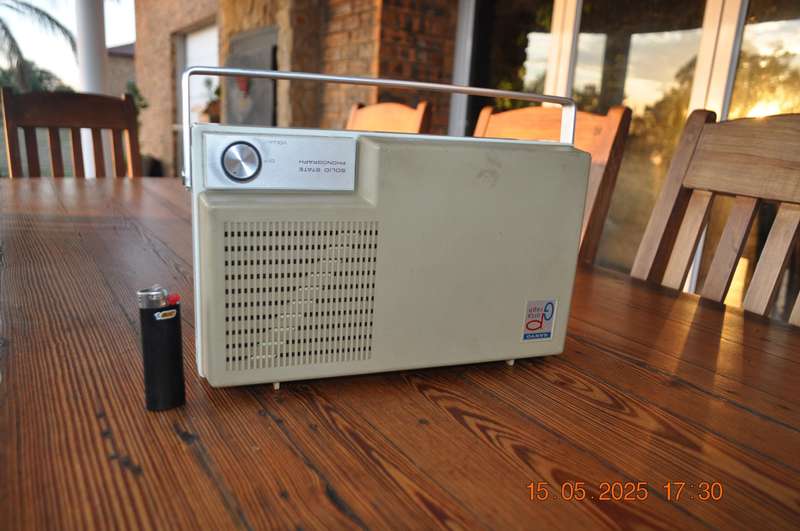 Vintage Sanyo Portable Record Vinyl LP Player (as is)