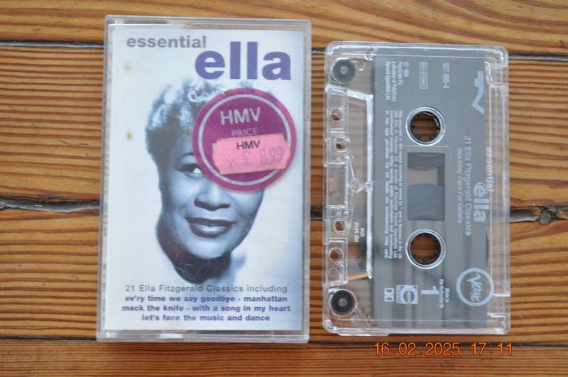 Ella Fitzgerald - Essential Ella (Cassette)