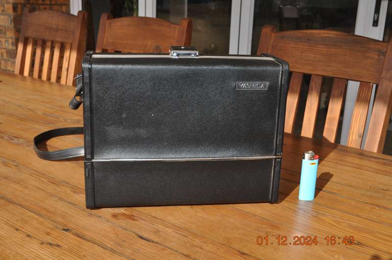 Vintage Yashica LD-6 Old 8mm Movie Camera