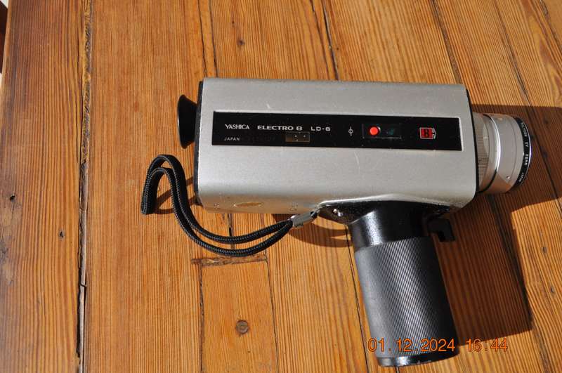 Vintage Yashica LD-6 Old 8mm Movie Camera