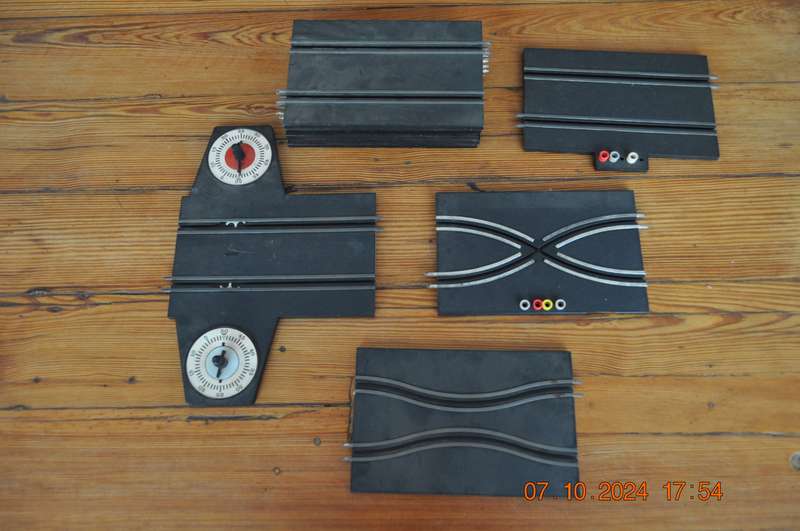 Scalextric Grand Prix Road Racing Set (incomplete)