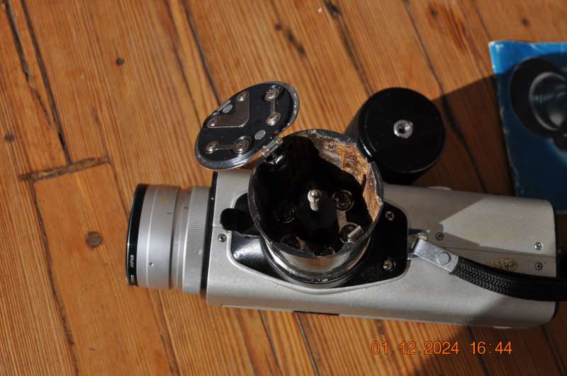 Vintage Yashica LD-6 Old 8mm Movie Camera