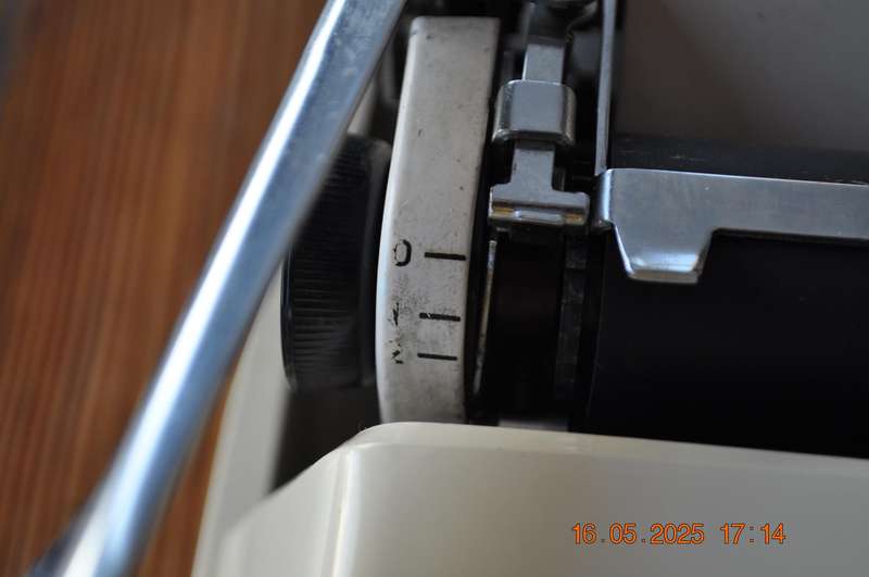 Vintage Remington Holiday Typewriter (as is)