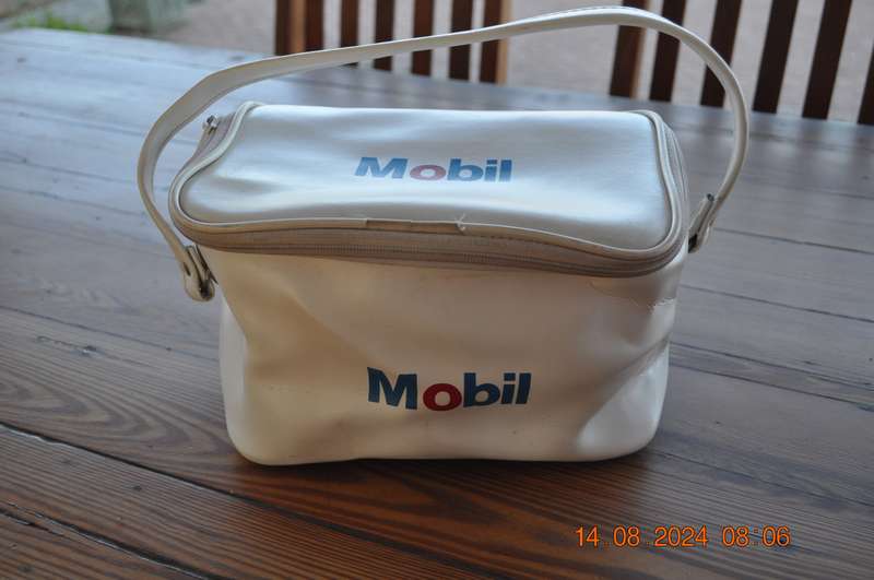 Vintage Mobil Oil Cooler Carry Bag