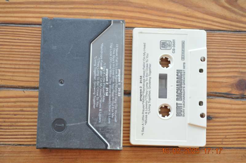 Burt Bacharach - Greatest Hits (Cassette)