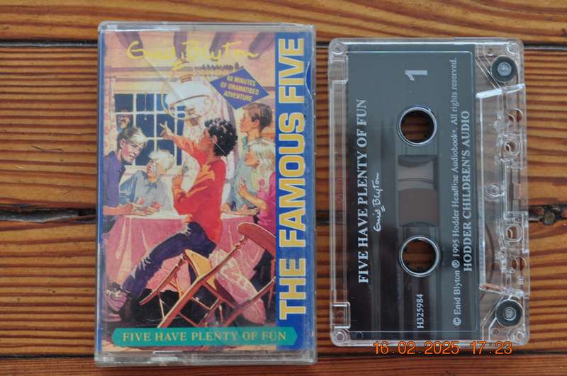 Enid Blyton - The Famous Five : Five Have Plenty Of Fun (Cassette)