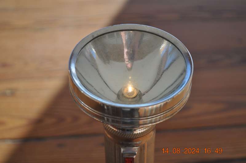 Vintage Petrel Flash Light Working