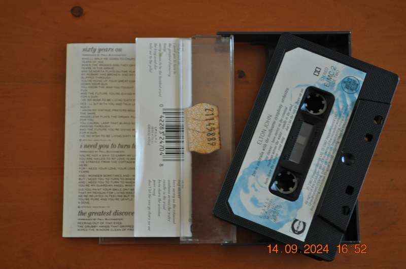 Elton John - Live In Australia With The Melbourne Symphony Orchestra (Cassette)