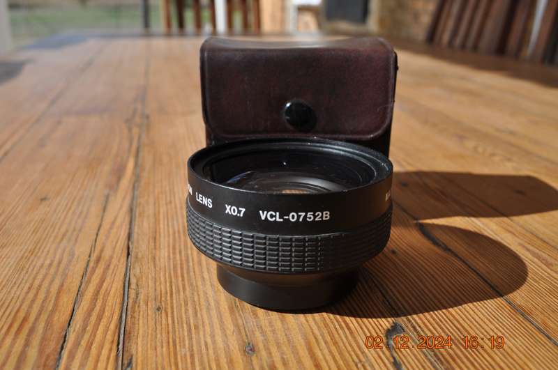 Sony Wide Conversion Lens 0.7X VCL-0752B