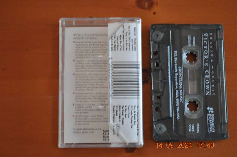 Praise & Worship - Victor's Crown (Cassette)