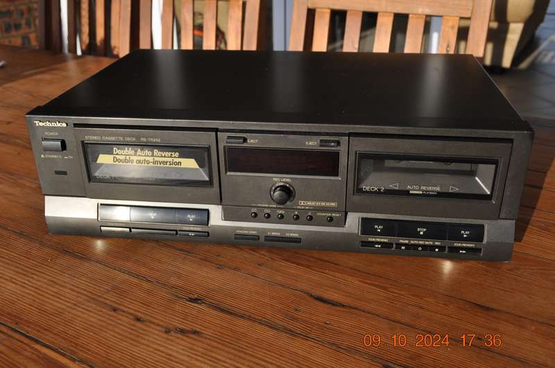 Technics RS-TR252 Cassette Tape Deck