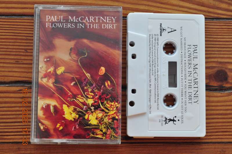 Paul McCartney - Flowers In The Dirt (Cassette)