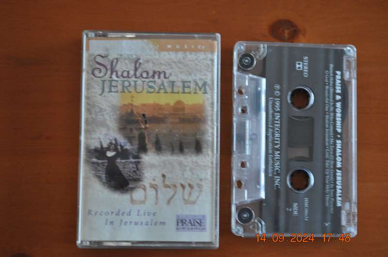Praise & Worship - Shalom Jerusalem : Recorded Live In Jerusalem (Cassette)