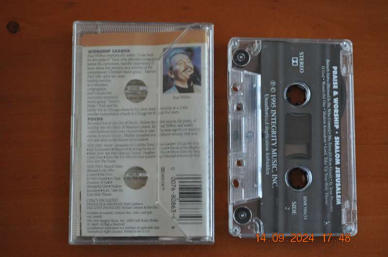 Praise & Worship - Shalom Jerusalem : Recorded Live In Jerusalem (Cassette)