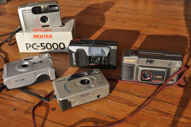 Film Cameras 35mm Nikon Pentax Richo For Display