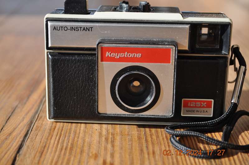 Vintage Kodak 35mm Film Cameras X 2 As Is