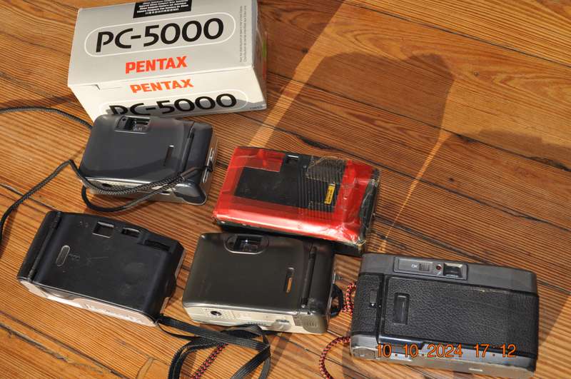 Film Cameras 35mm Nikon Pentax Richo For Display