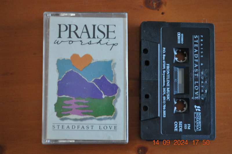 Praise & Worship - Steadfast Love (Cassette)