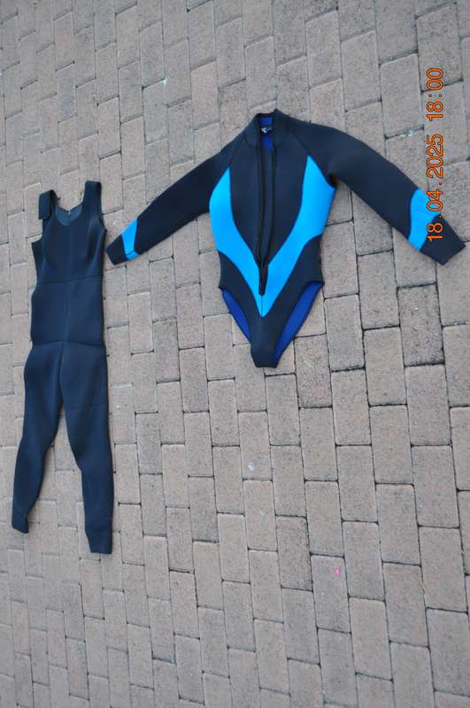 Cressi-Sub 2 Piece Wetsuit 5mm Size 3 Medium