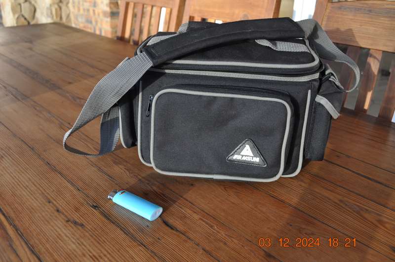 AR Msuni Shoulder Camera Bag