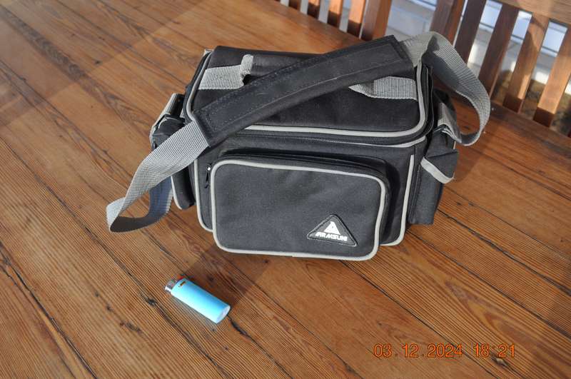 AR Msuni Shoulder Camera Bag