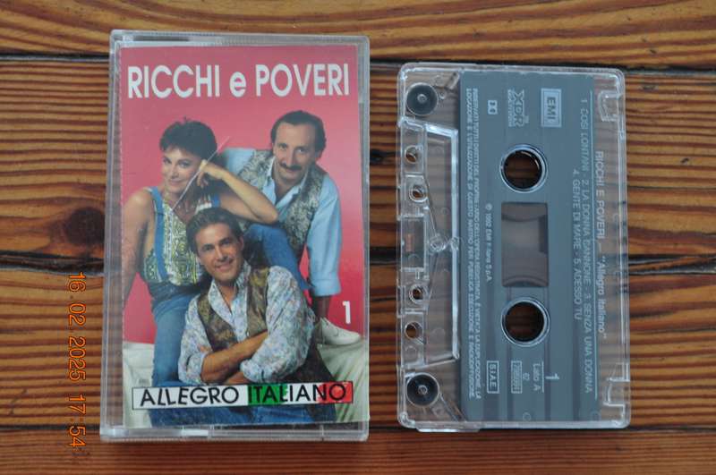 Ricchi E Poveri - Allegro Italiano (Cassette)