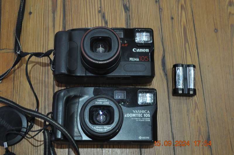 Canon and Yashica 35mm Film Cameras For Parts Or Display