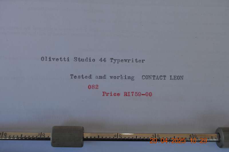 Vintage Olivetti Studio 44 Typewriter (working)