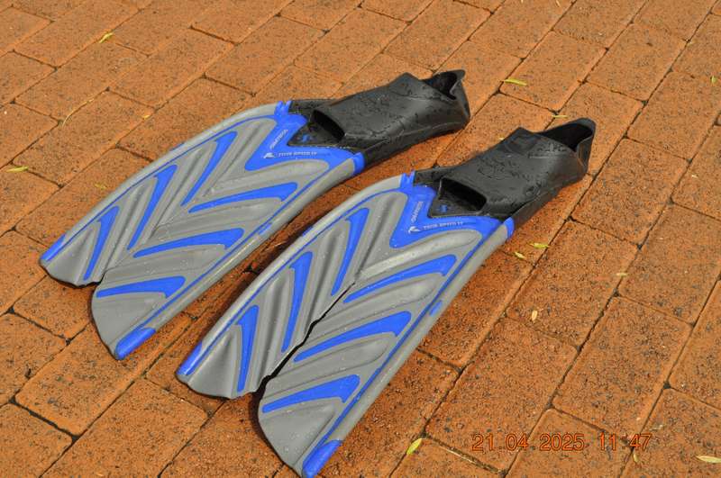 Scubapro Twin Speed FF Diving Fins (size 8-9)