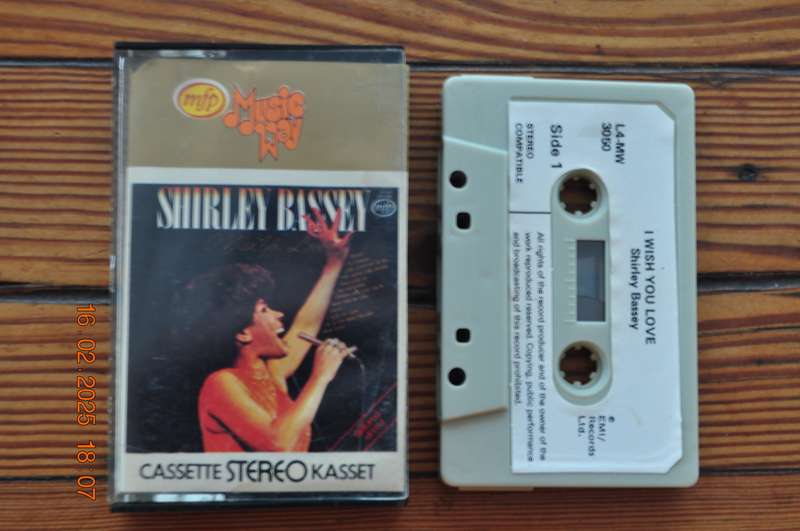 Shirley Bassey - I Wish You Love (Cassette)