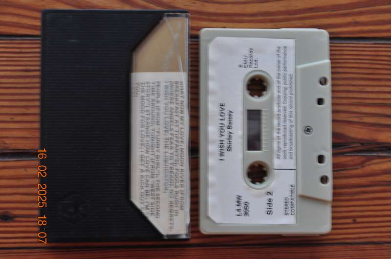 Shirley Bassey - I Wish You Love (Cassette)