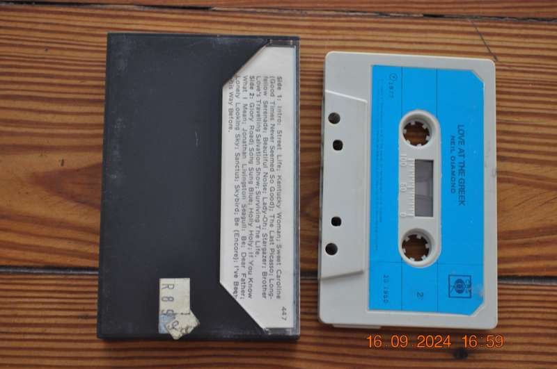 Neil Diamond - Love At The Greek (Cassette)