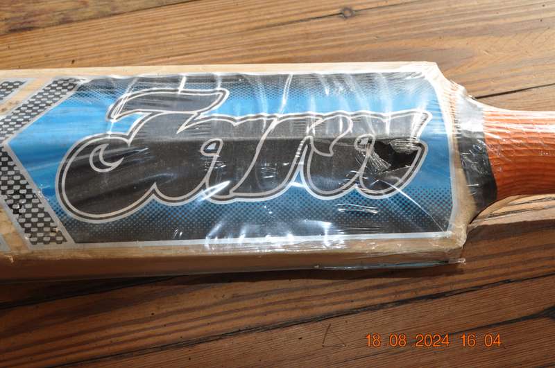 Jara Cricket Bat Size 6