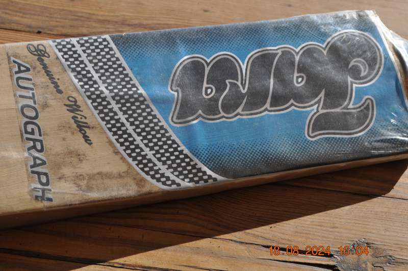 Jara Cricket Bat Size 6