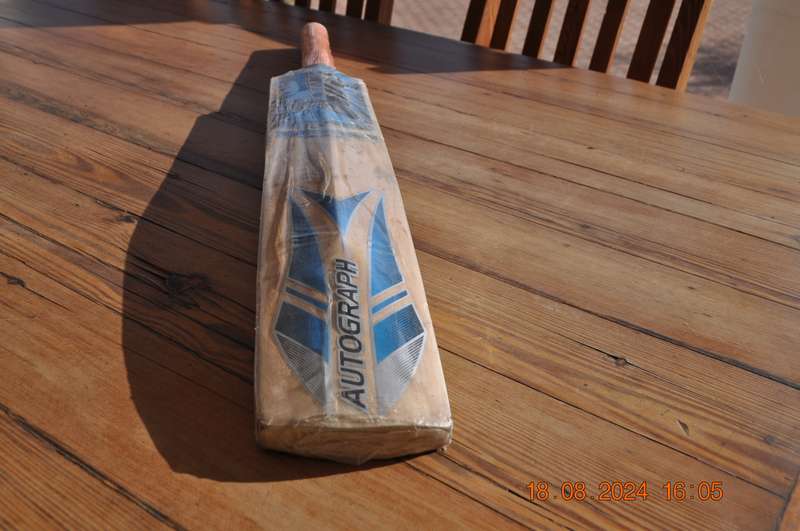 Jara Cricket Bat Size 6