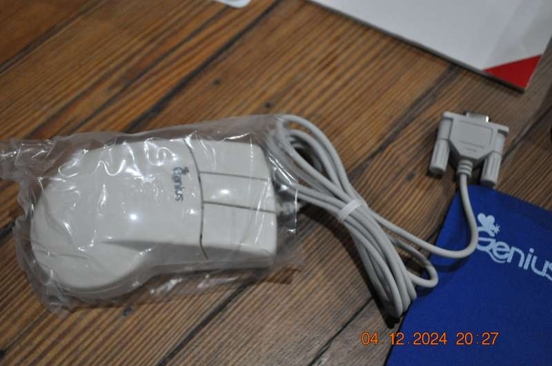 Vintage Genius Serial Mouse