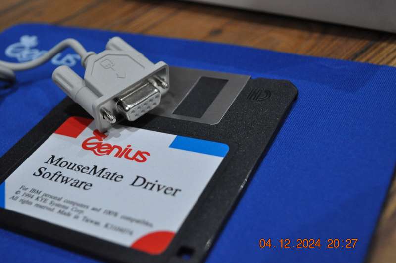 Vintage Genius Serial Mouse