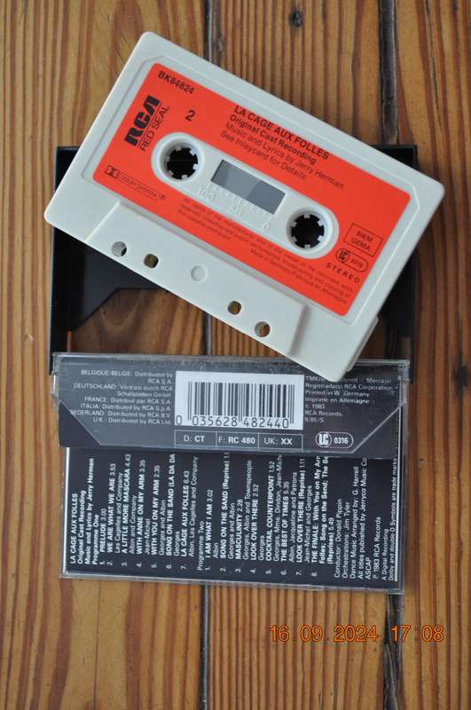 La Cage Aux Folles - Original Cast Recording (Cassette)