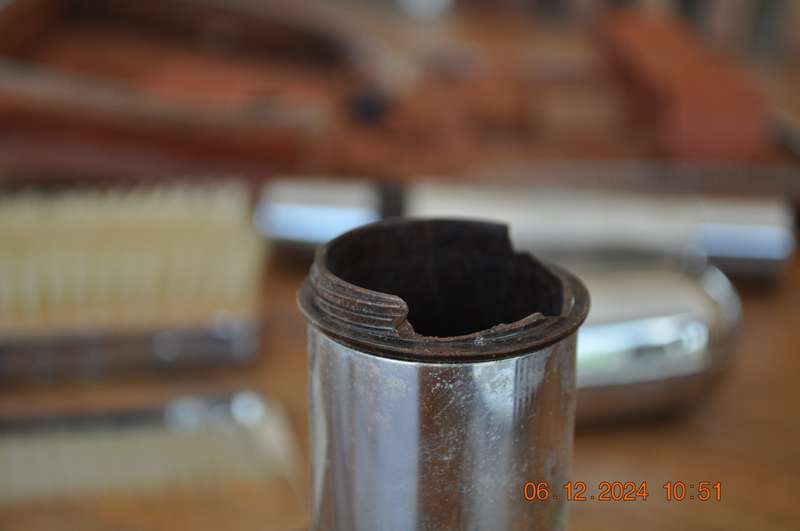 Vintage Two Tix Overnight Grooming Kit