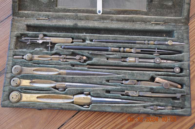 Vintage Homel Esser Aarau Drafting Set